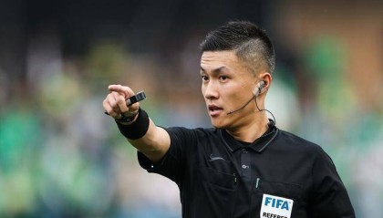  VAR争议判罚引发主帅集体炮轰  