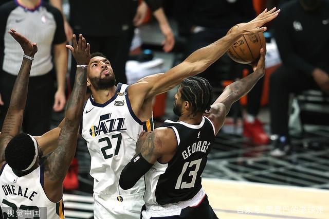  米切尔四十五分骑士爆冷击溃卫冕冠军